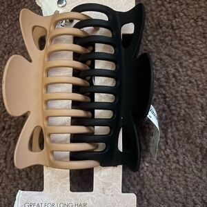Dual-Tone Black and Tan Hair Claw clips